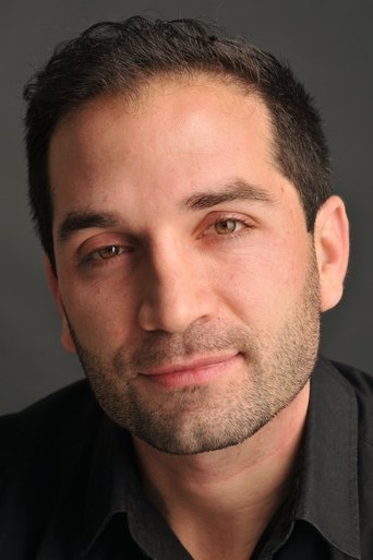 Sean Rohani headshot
