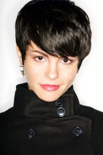 Sasha Ramos headshot