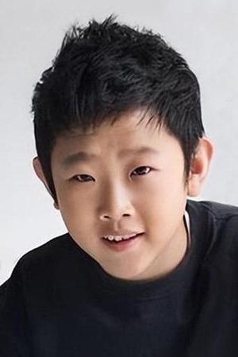Hou Xiang headshot