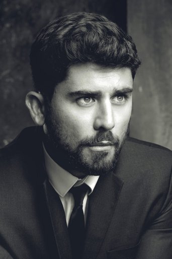 Tarrick Benham headshot
