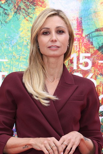 Anna Ferzettiの人物画像 8
