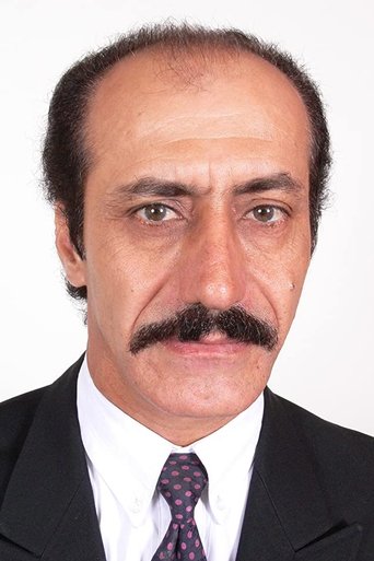 Mike Akrawi headshot