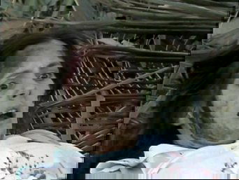 Episódio Capítulo 2 da série Plumas & Paetês