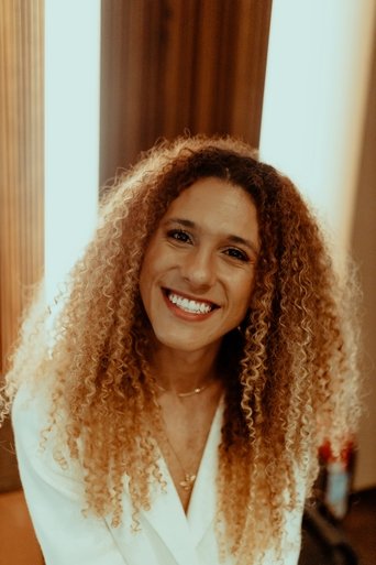 Gabi Vieira hace el papel de Sambista Gabi Vieira