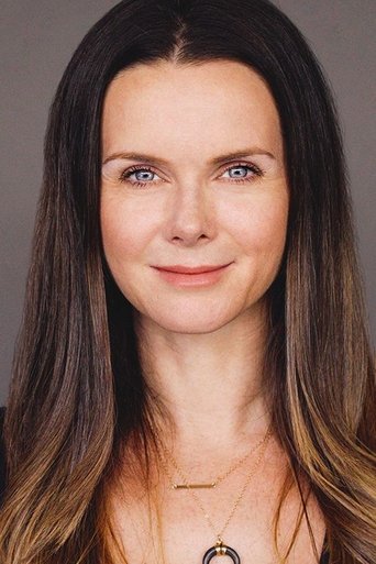 Heather Petrone headshot