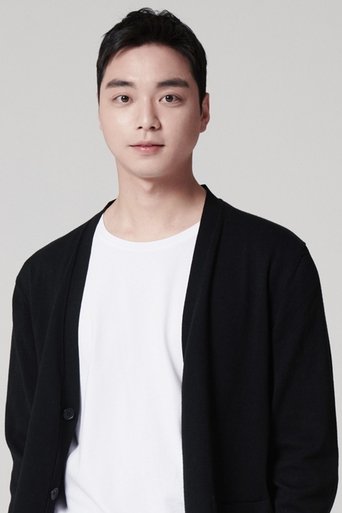 Kim Mo-beom headshot