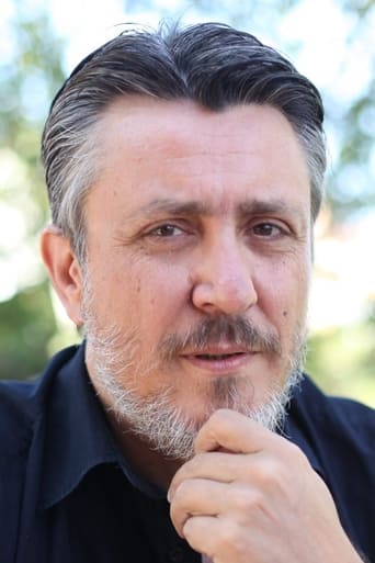 Image of Cüneyt Uzunlar