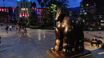 #7 Botero