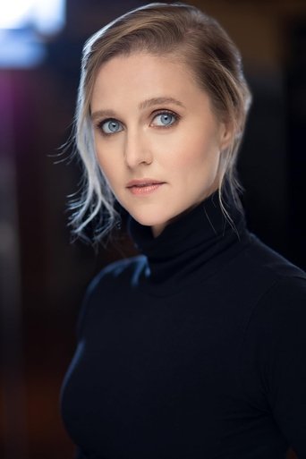 Jenna Hill headshot