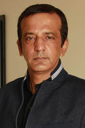 Harish Khanna headshot