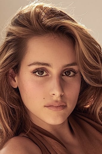 Nell Verlaque headshot