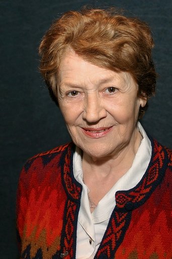 Ilona Kassai headshot