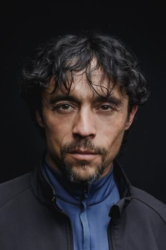 Osvaldo Sánchez headshot