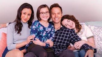 Date My Dad (2017) 予告編