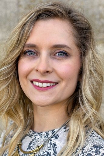 Elly Norris headshot