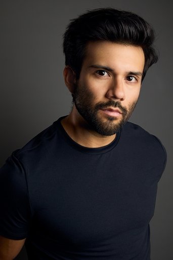 Jared Treviño headshot