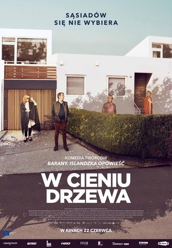 W cieniu drzewa