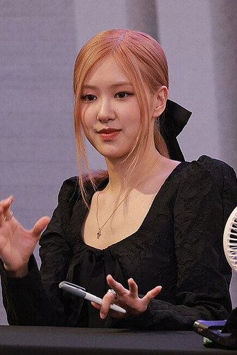 ROSÉ photo 6