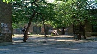 Escena 2 de Public Housing