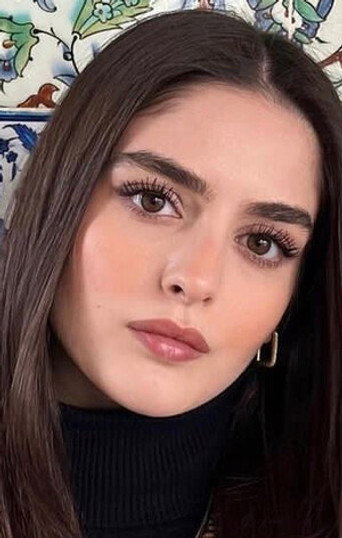 Selen Özbayrak
