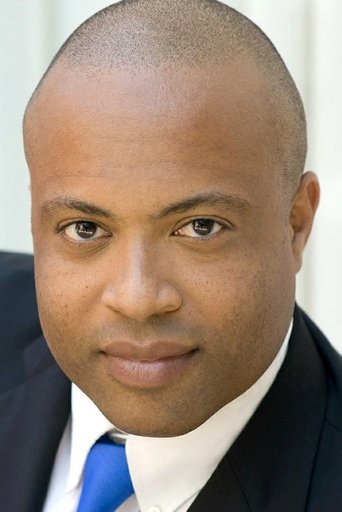 Freddy John James headshot