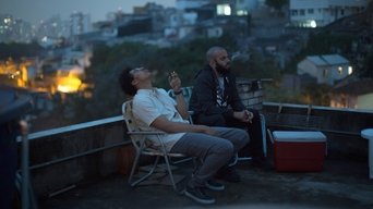 Cena de Passarinho que Come Pedra