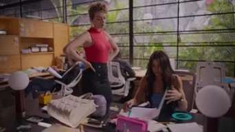 Episódio Episódio 3 da série Lalola: Entre Dois Mundos