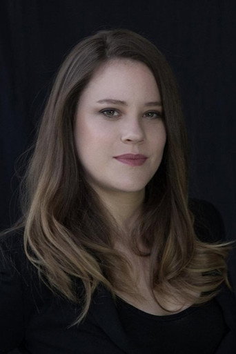 Lara Pons