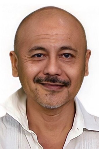 Image of Michael Shaowanasai