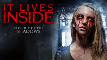 Escena 1 de It Lives Inside