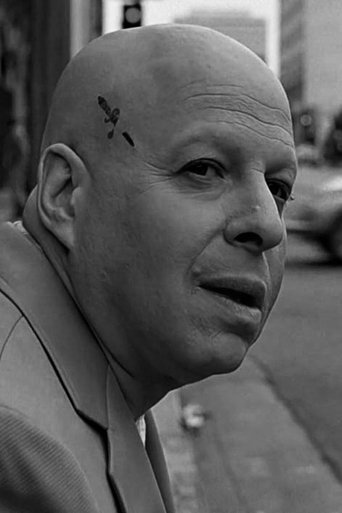 Nicholas Worth headshot