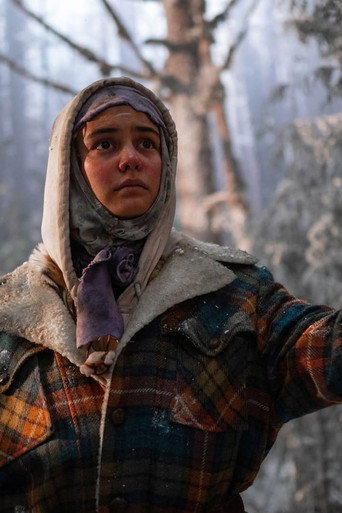 Courtney Eaton — 24