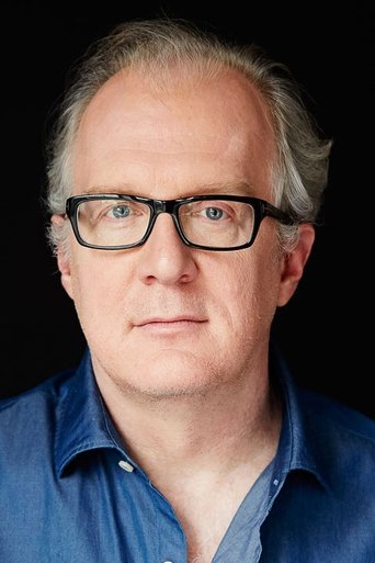 Tracy Letts hace el papel de Self Tracy Letts