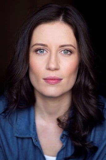 Madeleine Jones headshot