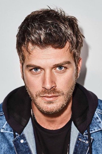 Kıvanç Tatlıtuğ — 18