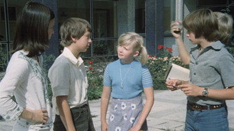 Don't Look Back, There Is a Horse Behind Us (1981)