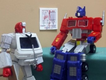 Robot Chicken S01E01