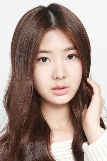 Image of Lee Young-yoo