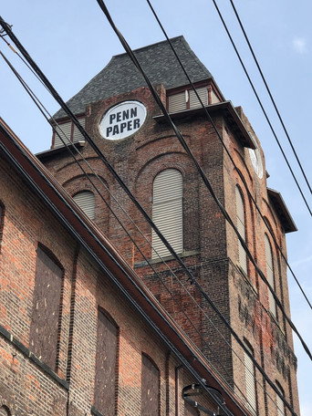 Fan Level Midnight: Devoted to the Office (1970)