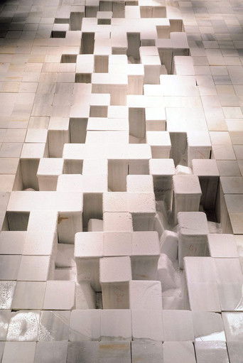 Documentación en vídeo de la obra Noche, decían de Eva Lootz en la Sala Montcada de La Caixa, Barcelona