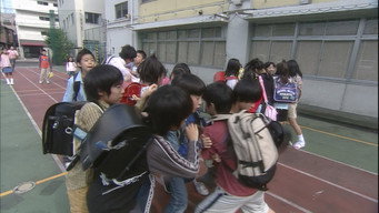 第8話：We're Not Having A Graduation! Are You A Demon Or An Angel? The Sad Past Of The Wicked Teacher The Students Know