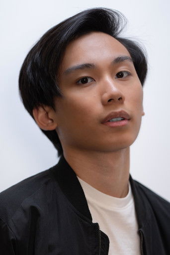 Ethan Costanilla headshot