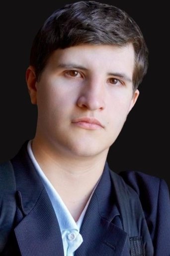 Sergey Solovyov hace el papel de  Sergey Solovyov