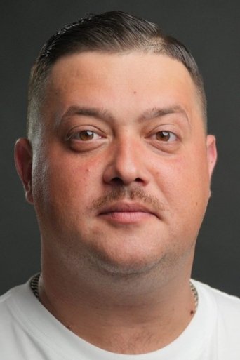 Sergey Pekhotsky hace el papel de  Sergey Pekhotsky