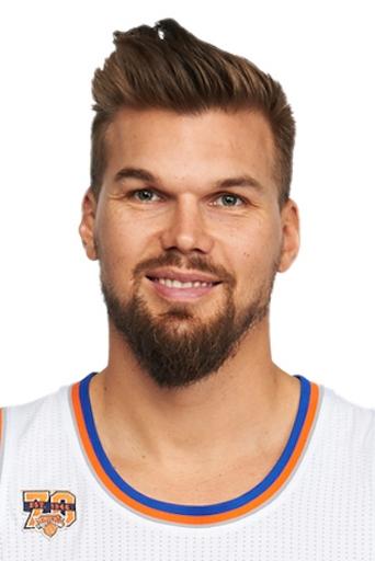 Lou Amundson headshot