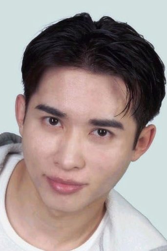 Lock Lee headshot