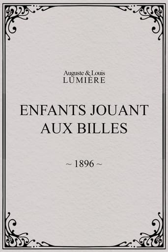 Enfants jouant aux billes