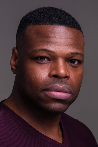 Marcus Woods headshot