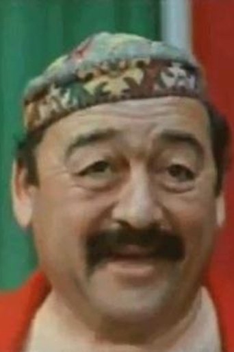D. Abduholik-zade hace el papel de Бозорбай D. Abduholik-zade
