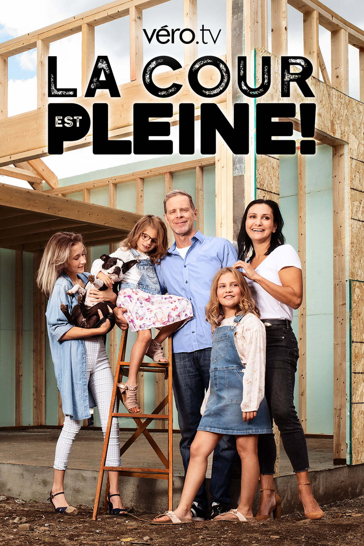 La cour est pleine! (2021) poster